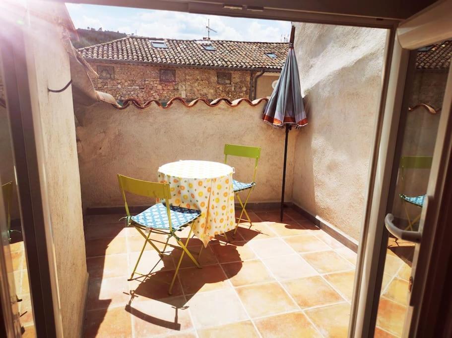 Appartement Avec Terrasse Saint-Martin-de-Brômes Esterno foto